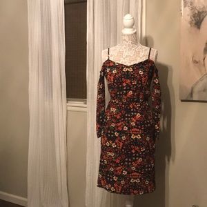 Beautiful dress perfect for fall!